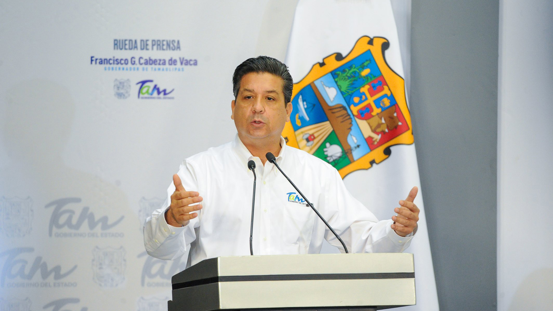 Cabeza de Vaca denunciará a funcionarios que buscaron vincularlo a proceso Cabeza de Vaca denunciará a funcionarios que buscaron vincularlo a proceso