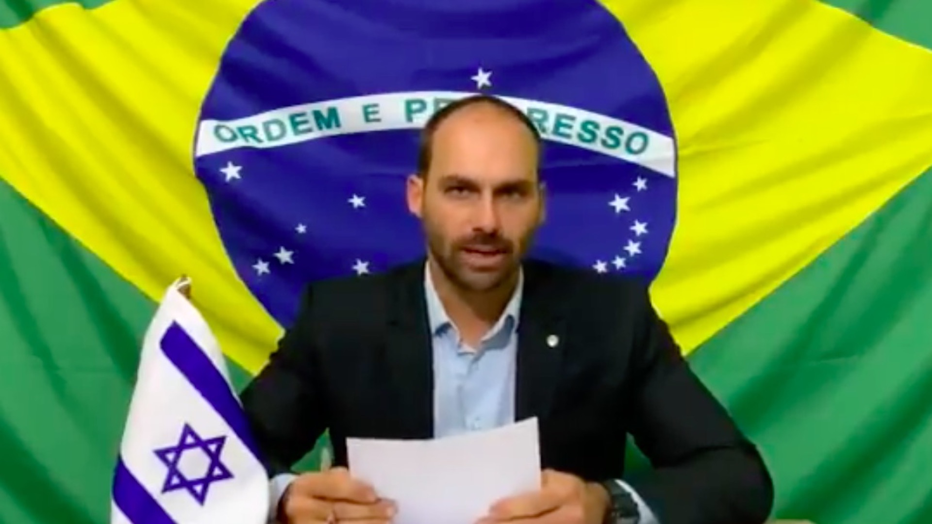 “El único barco que se hunde es Argentina”, asegura hijo de Bolsonaro “El único barco que se hunde es Argentina”, asegura hijo de Bolsonaro