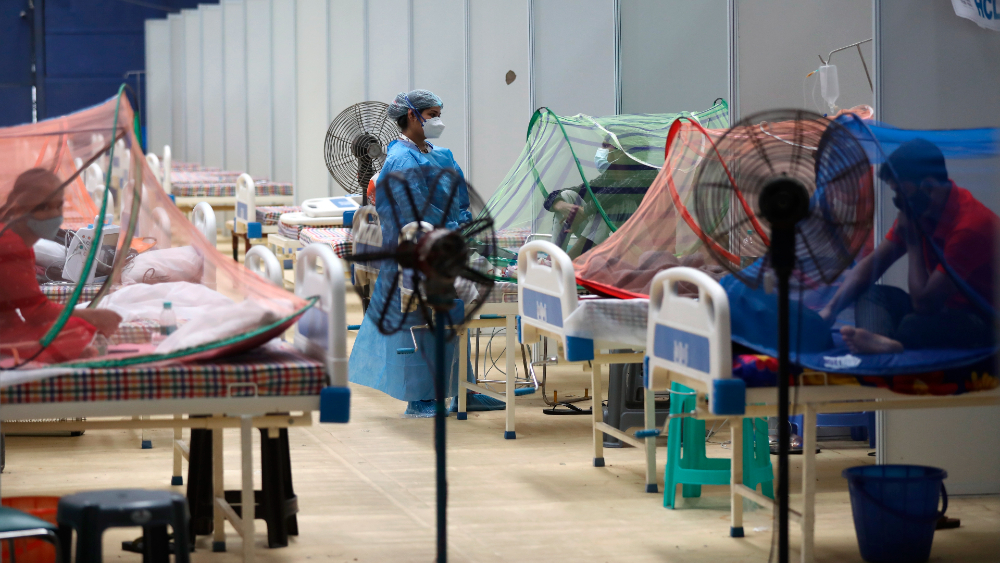 Contagios globales de COVID-19 al alza por segunda semana consecutiva