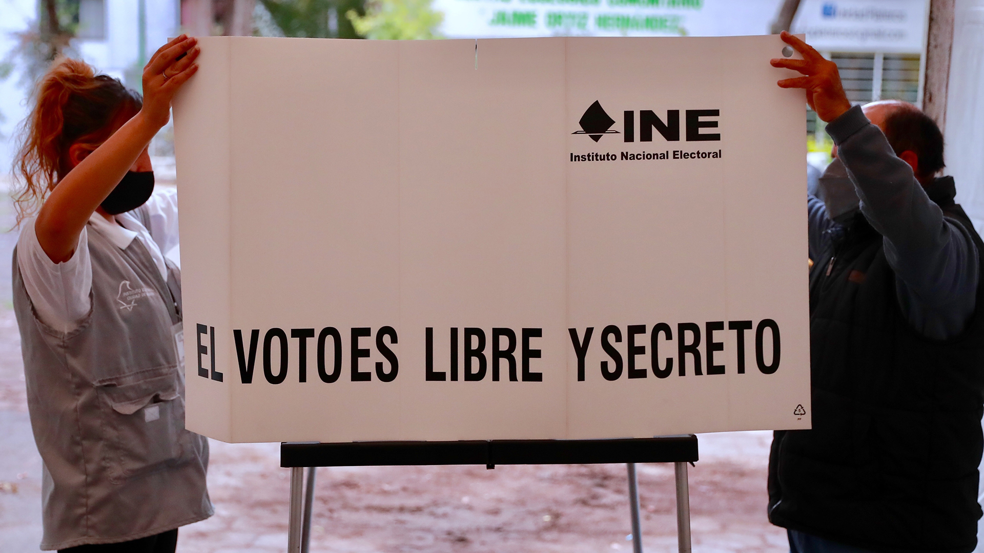 Con algunos retrasos en casillas, arranca jornada electoral; ciudadanía elige más de 20 mil cargos públicos