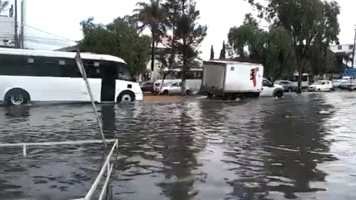 Línea A del Metro sin servicio desde Peñón Viejo a La Paz por inundaciones
