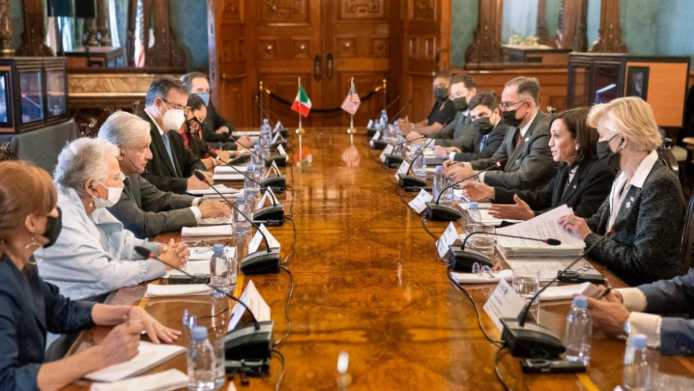 Diálogo con Kamala Harris fue sobre temas de agenda, no coyunturales: Esteban Moctezuma