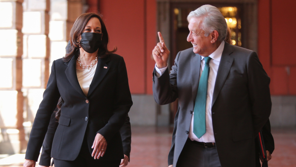 López Obrador conversará vía telefónica con Kamala Harris este lunes