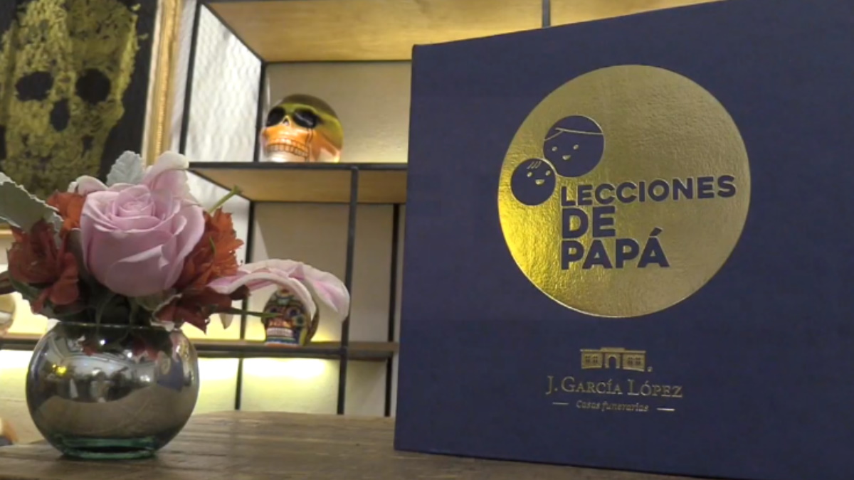 Exposición en México con mensajes a padres fallecidos en la pandemia