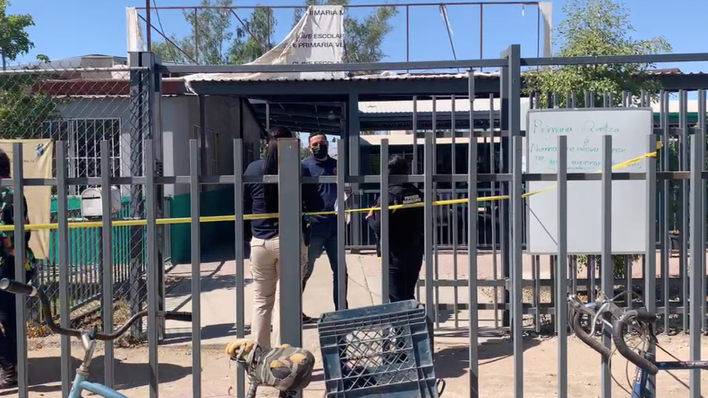 Sujetos roban material electoral de escuela en Mexicali, Baja California