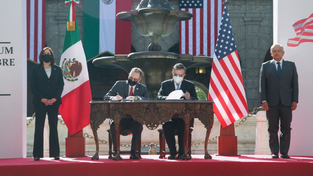 México y EE.UU. sellan memorándum de cooperación migratoria México y EE.UU. sellan memorándum de cooperación migratoria
