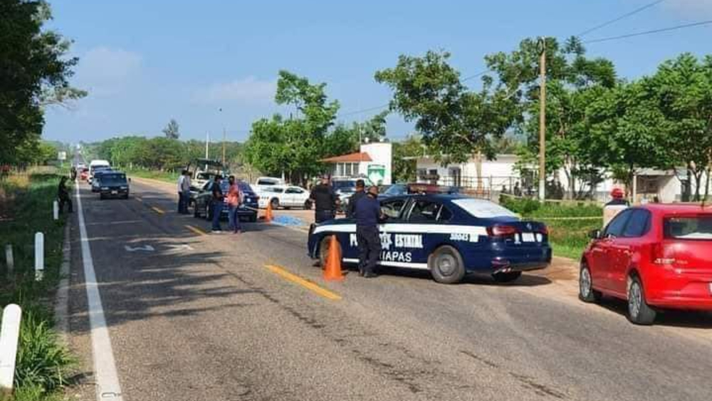 Muere policía en choque con traficantes de personas en Chiapas