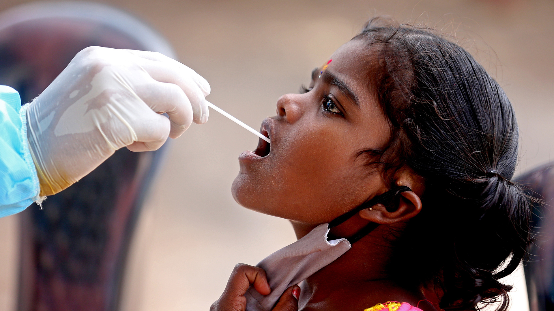 Variante delta de COVID-19 va de camino a ser la dominante en el mundo: OMS