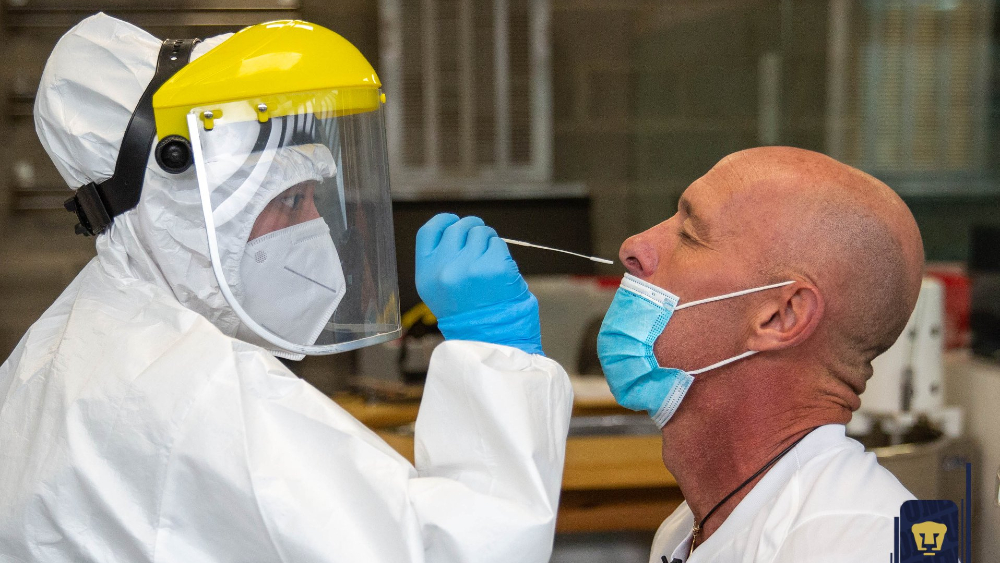 La mayoría de estados en Amarillo y Naranja en medio de la tercera ola
