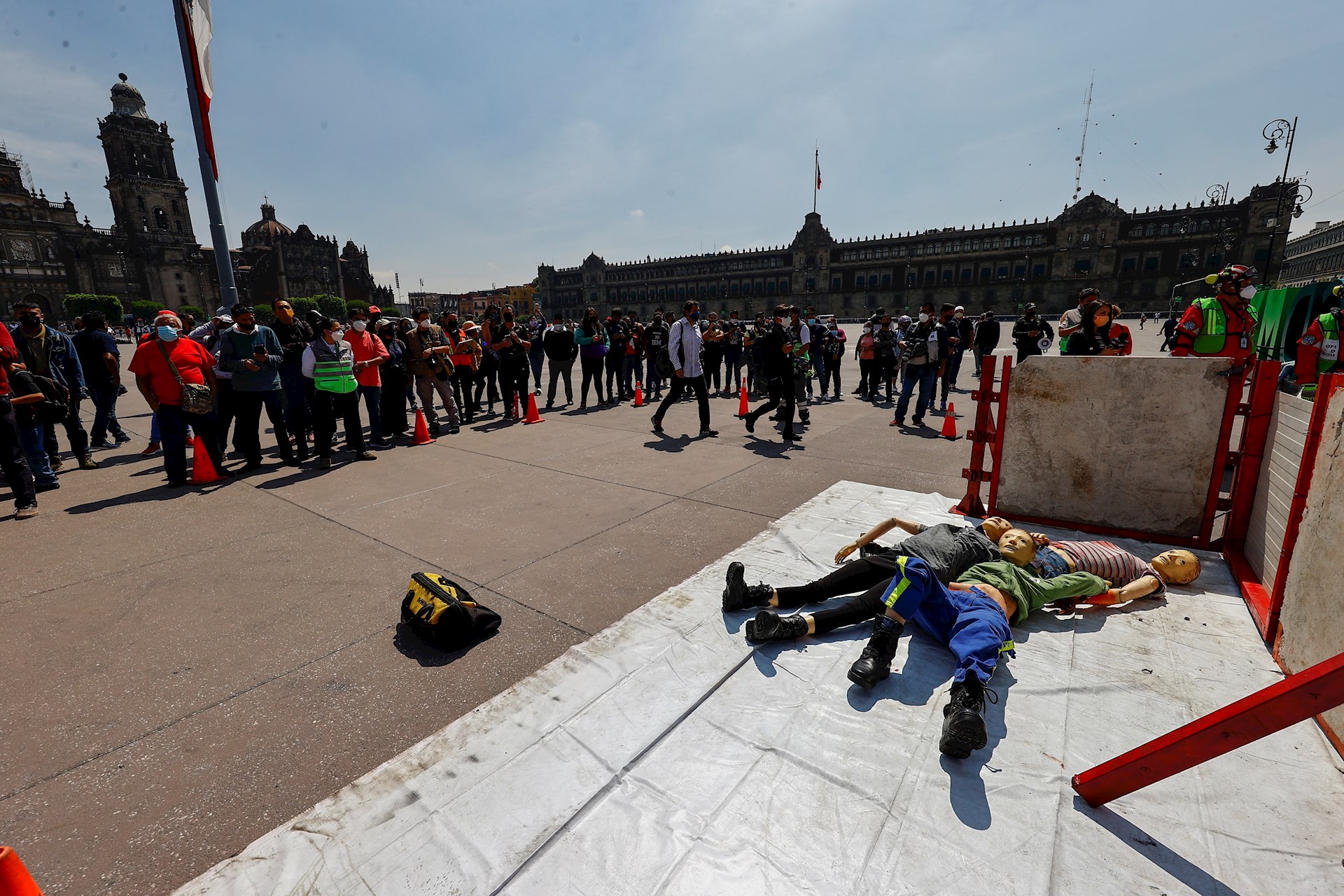 Autoridades califican como “éxito” el simulacro de terremoto en Ciudad de México Autoridades califican como “éxito” el simulacro de terremoto en Ciudad de México