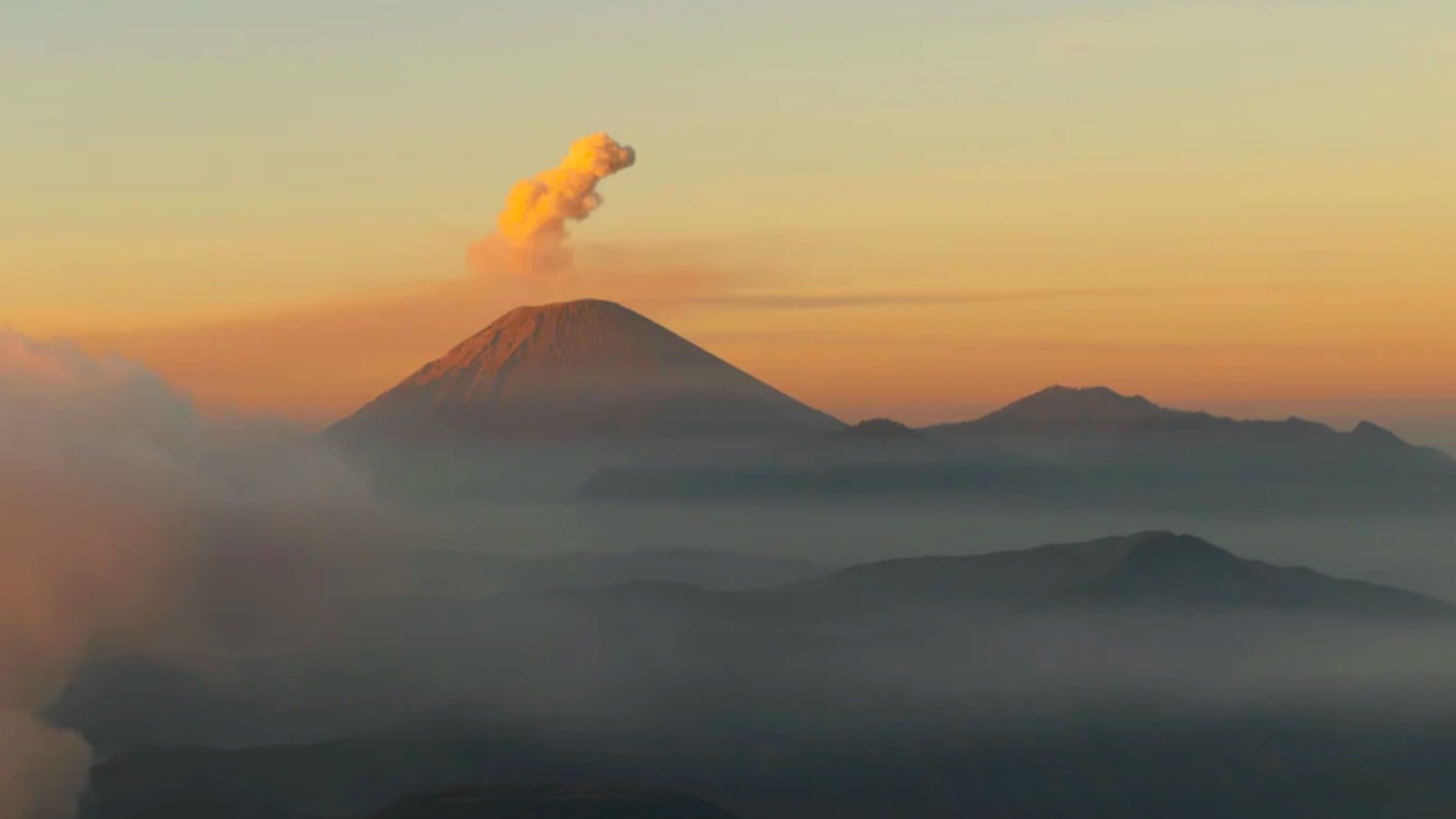 Investigadores temen que “enjambre” sísmico provoque nacimiento de un volcán