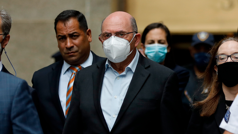 Organización Trump y su jefe financiero, Allen Weisselberg, se declaran no culpables