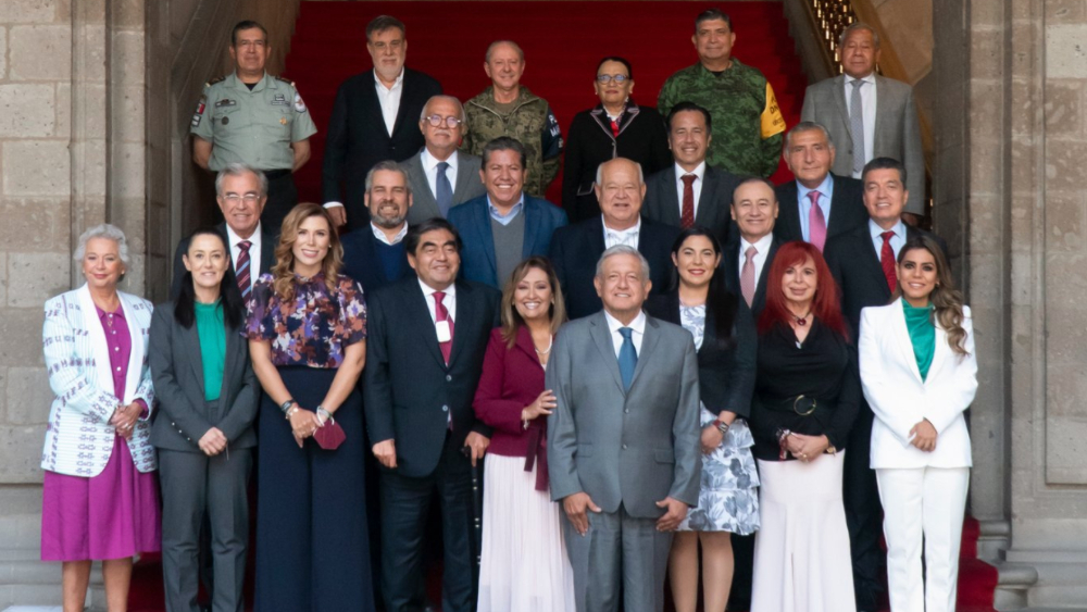 AMLO se reunió con gobernadores en funciones y electos de Morena; abordan estrategia de seguridad AMLO se reunió con gobernadores en funciones y electos de Morena; abordan estrategia de seguridad