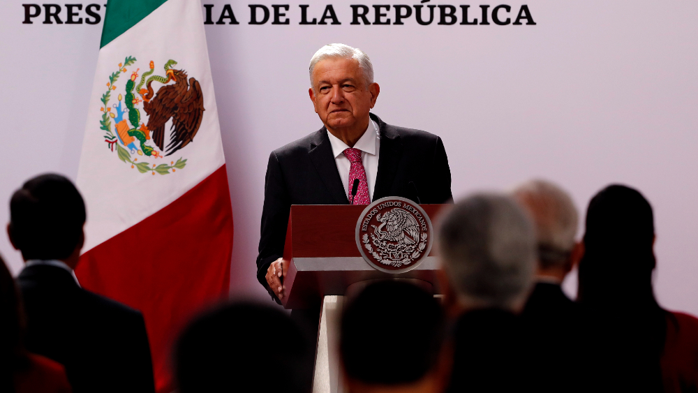 López Obrador presume que 72.4% de mexicanos quiere que siga en la Presidencia