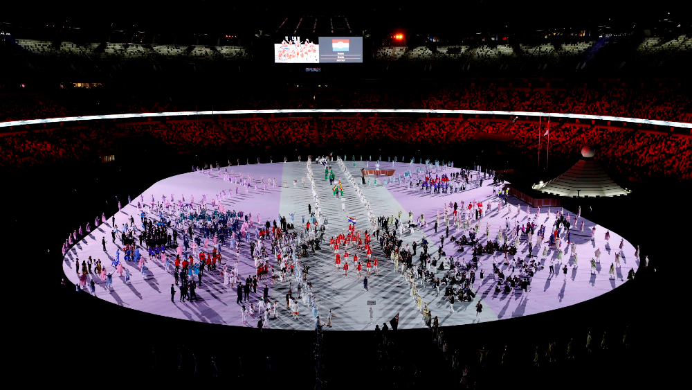 ¡Arde la llama en Tokio! Así fue la espectacular inauguración de los Juegos Olímpicos - atletas-desfile-inauguracion-tokio-2020-2