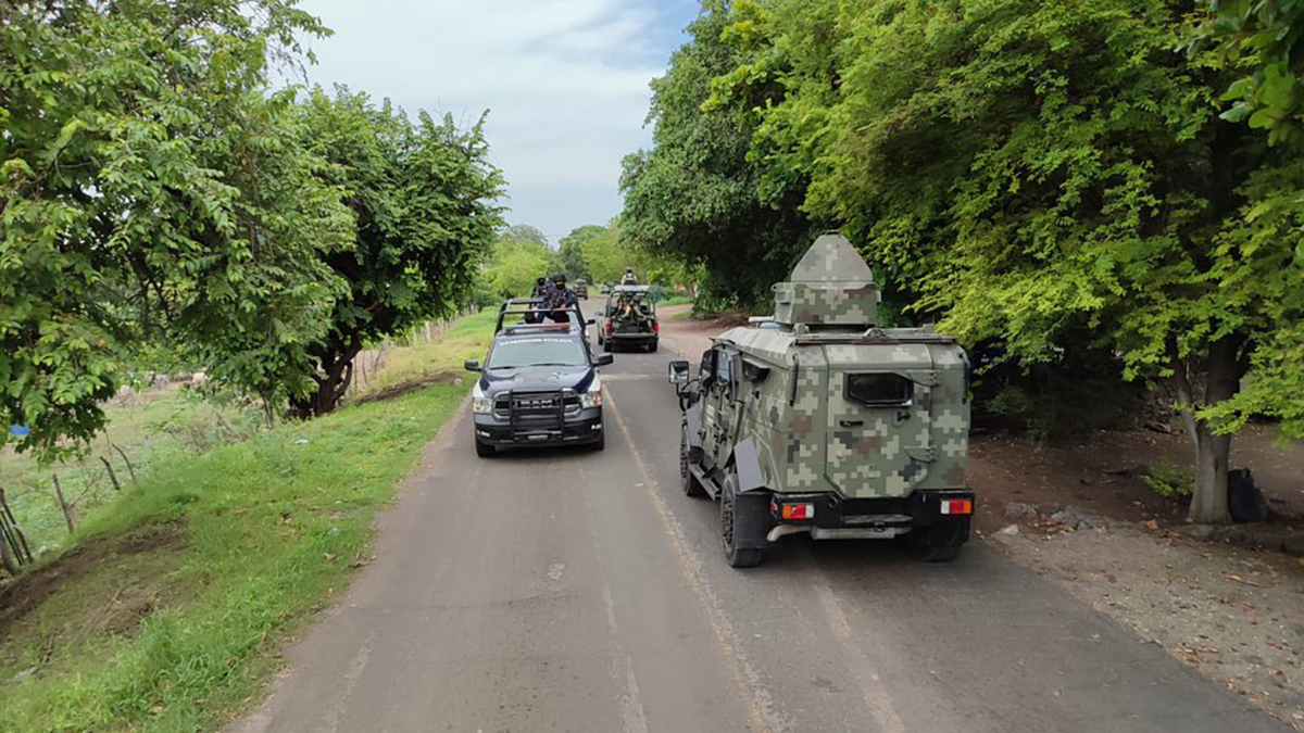 Explota mina terrestre en Aguililla, Michoacán; un muerto y un lesionado