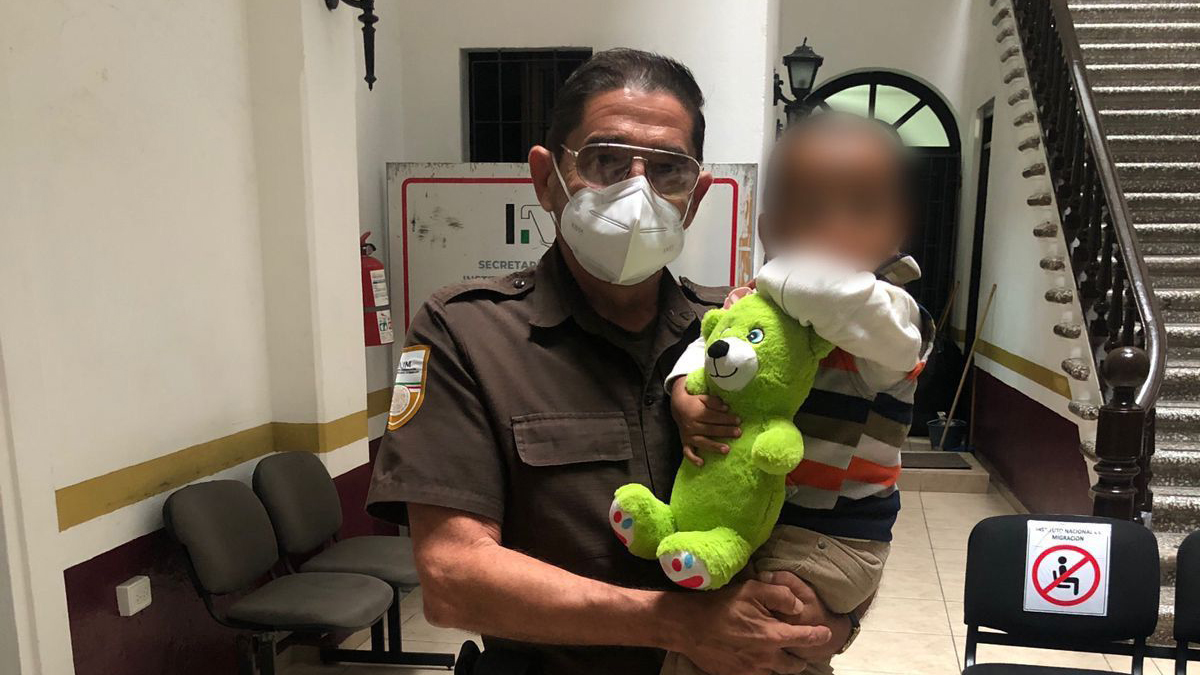 México regresa a Honduras a bebé abandonado en carretera de Veracruz - bebe-migrante-previo-a-su-entrega-a-autoridades-de-honduras