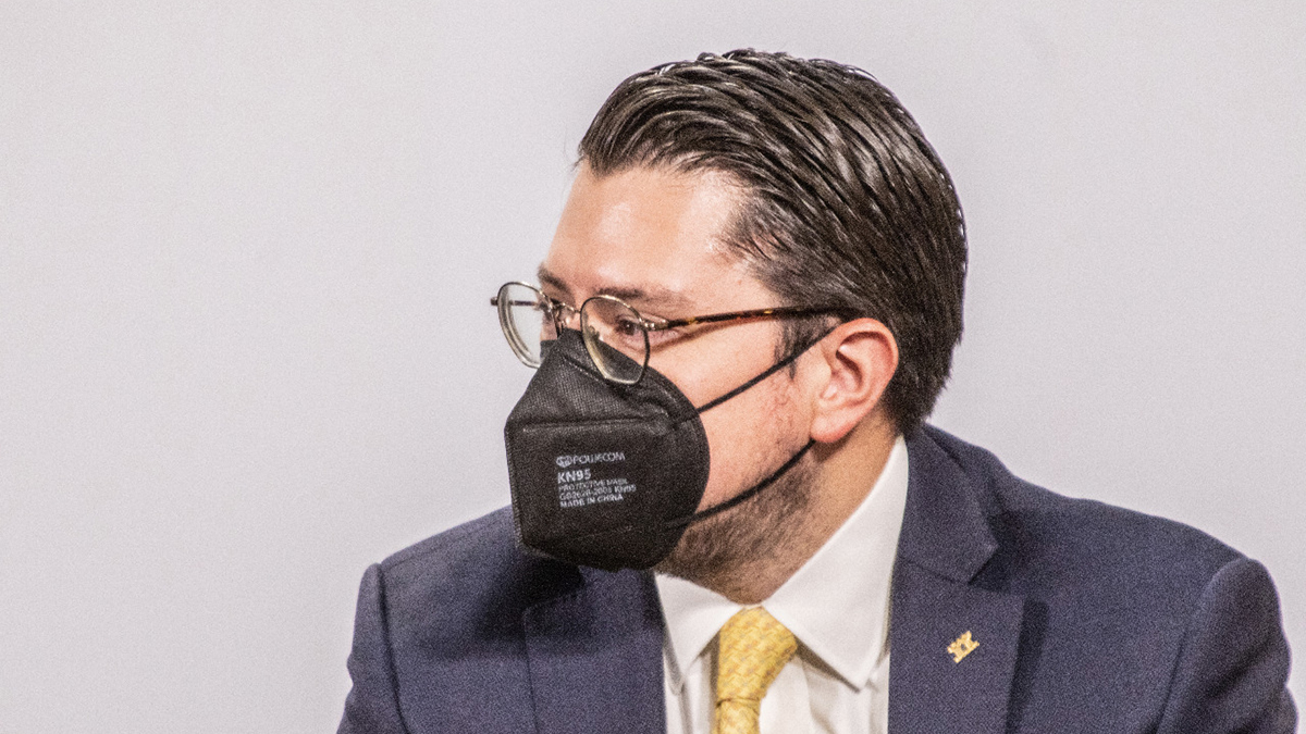 Denuncian malas prácticas de funcionarios del Infonavit