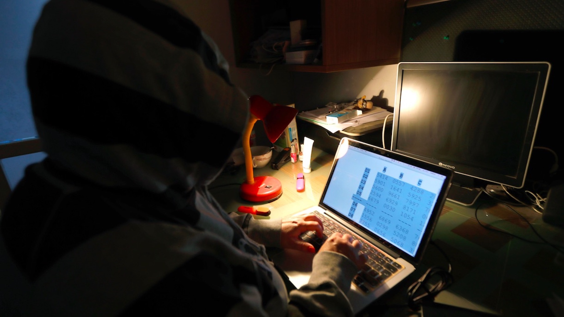 Investigan ataque cibernético a miles de empresas