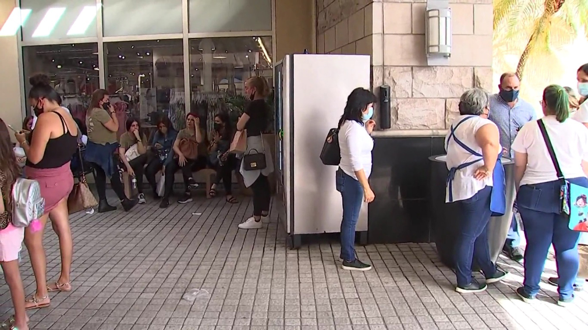 Sujeto usa repelente para osos para robar tienda en Miami