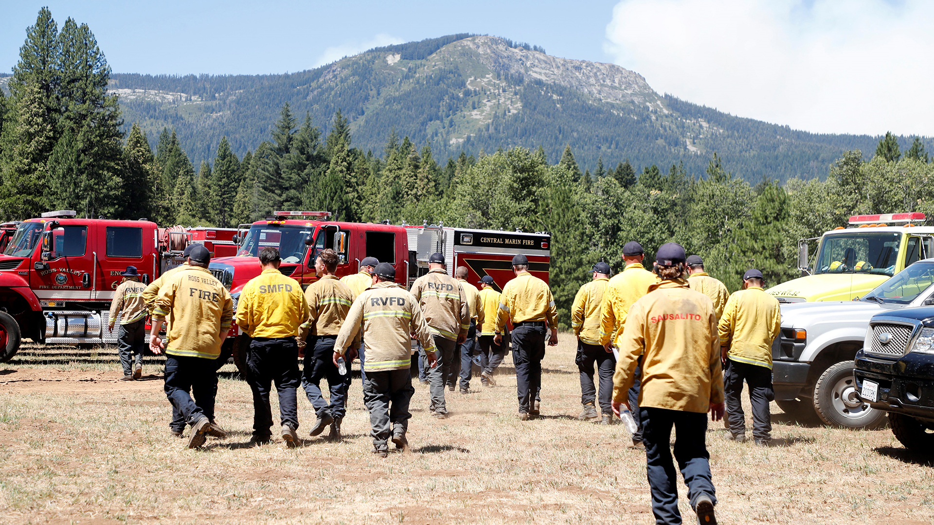 Incendios obligan la evacuación en California de miles de personas - combatientes-forestales-en-california-eeuu