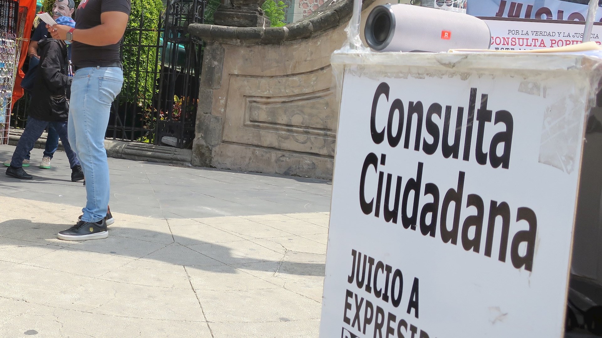 México, dividido por la polémica consulta que busca enjuiciar a expresidentes