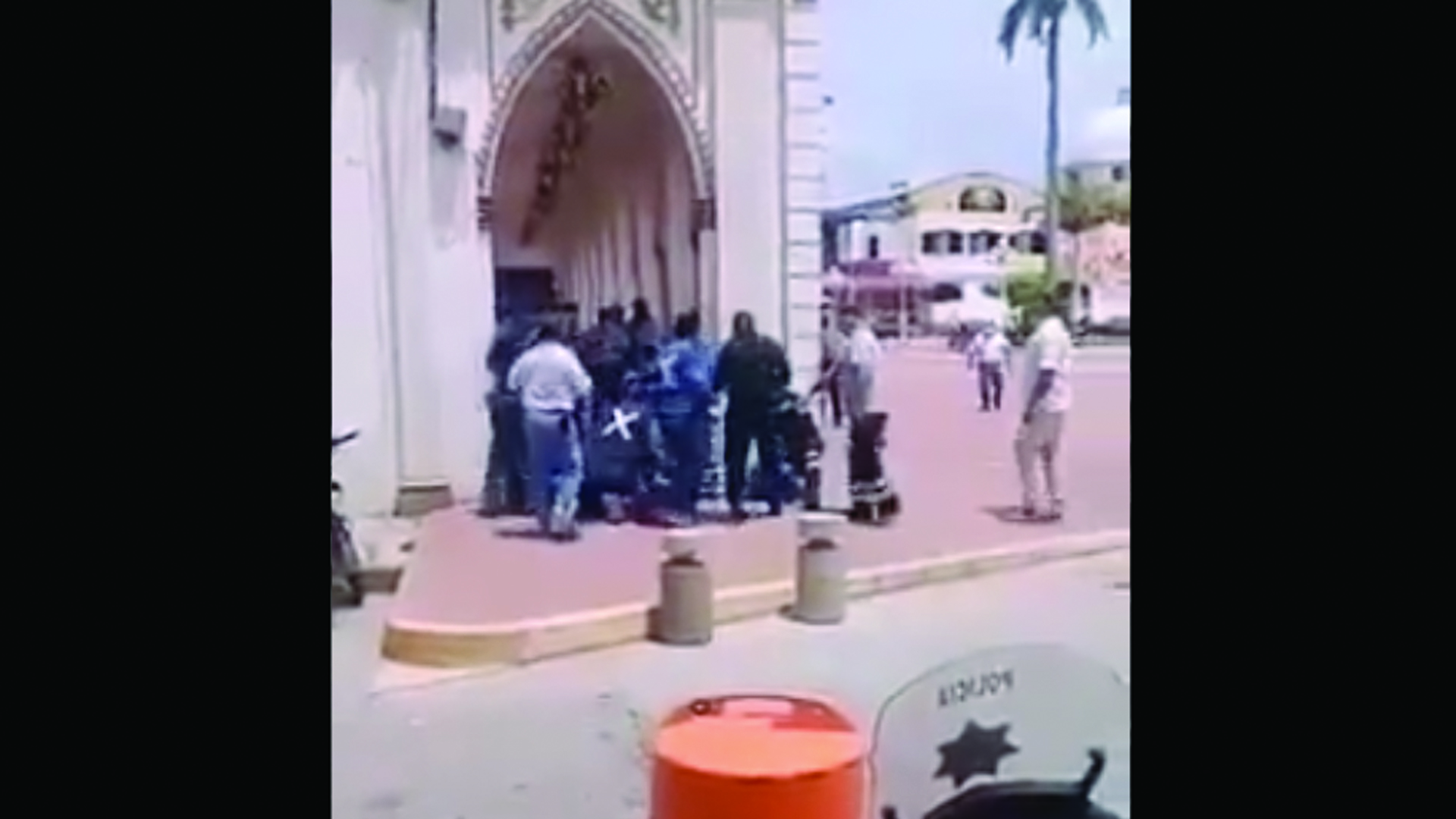 #Video Sujetos disparan contra policías y un civil en Cosamaloapan