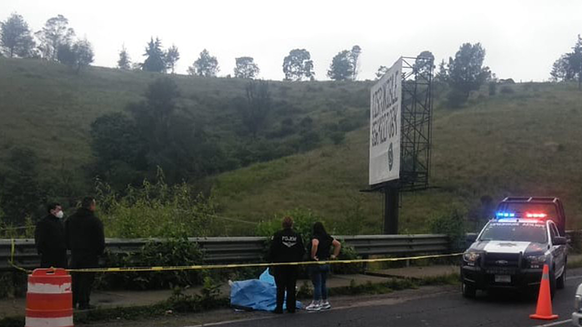Abandonan cuerpo de mujer sobre Avenida Lomas Verdes en Naucalpan