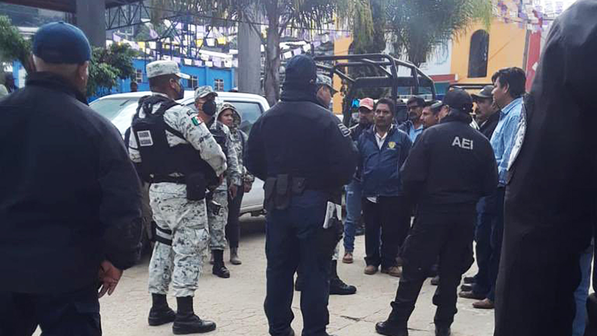 Guardia Nacional dialoga en Oaxaca liberación de elementos retenidos