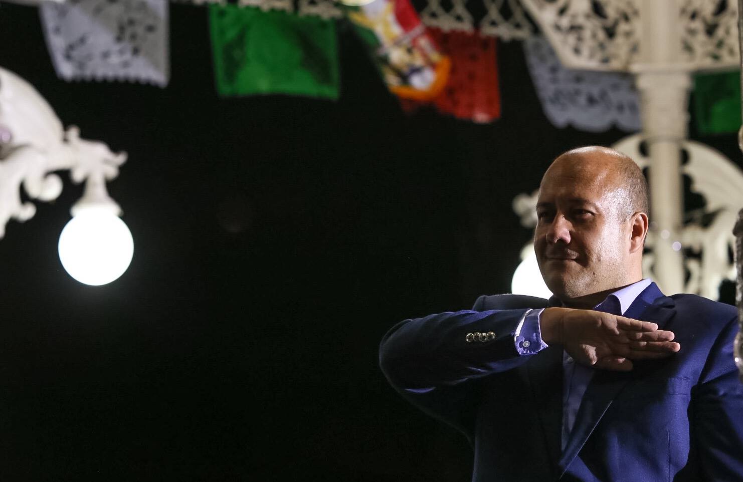 Análisis grafológico de la firma de Enrique Alfaro, por Maryfer Centeno