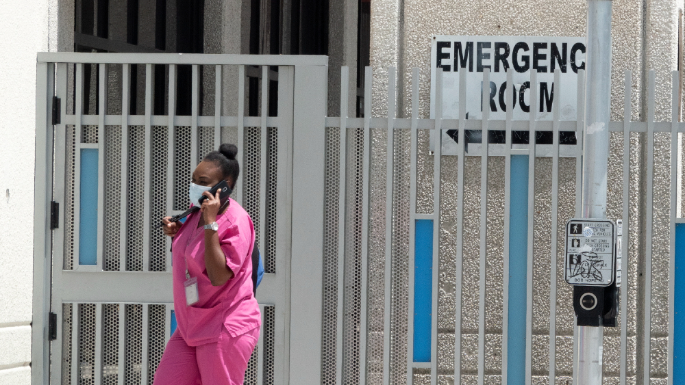 Piden declarar estado de emergencia en Florida tras repunte de COVID-19