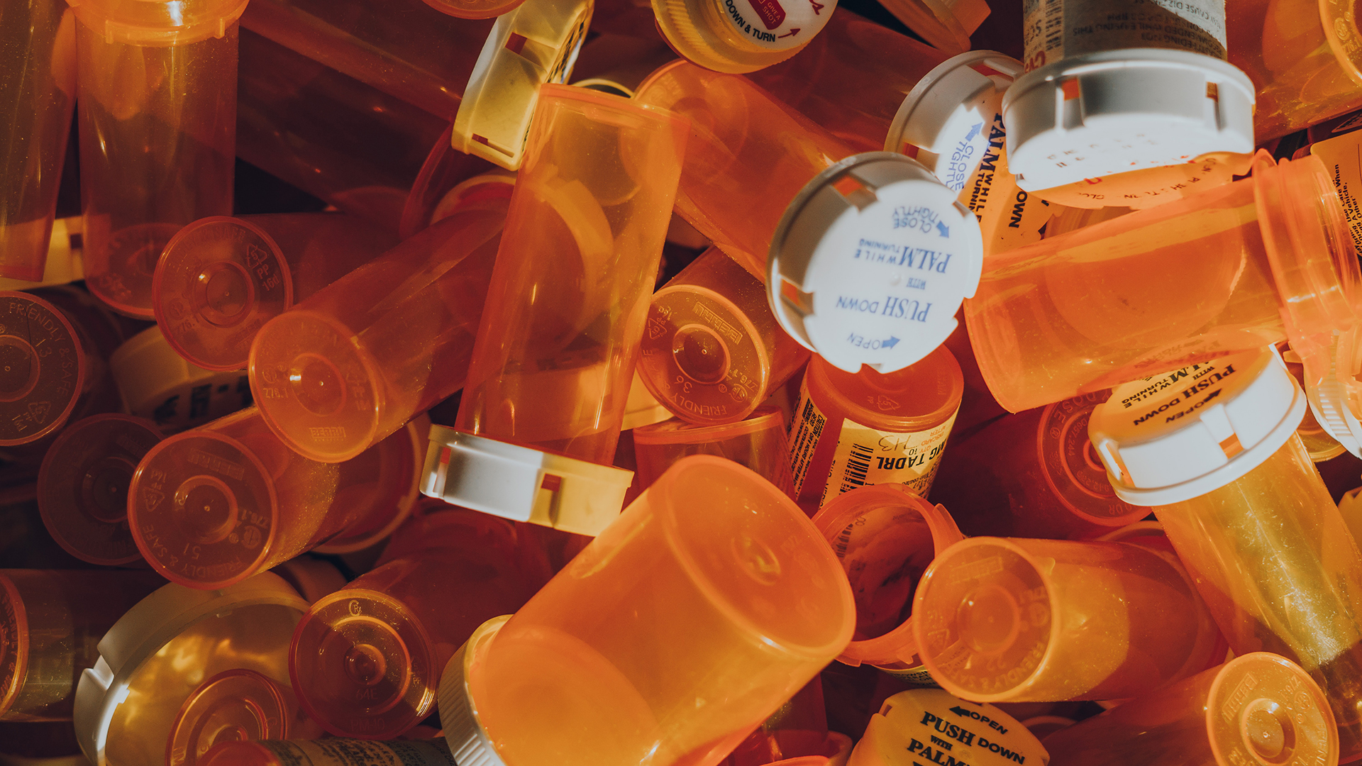 Empresas aceptan pagar 26 mil mdd por crisis de opioides en EE.UU.