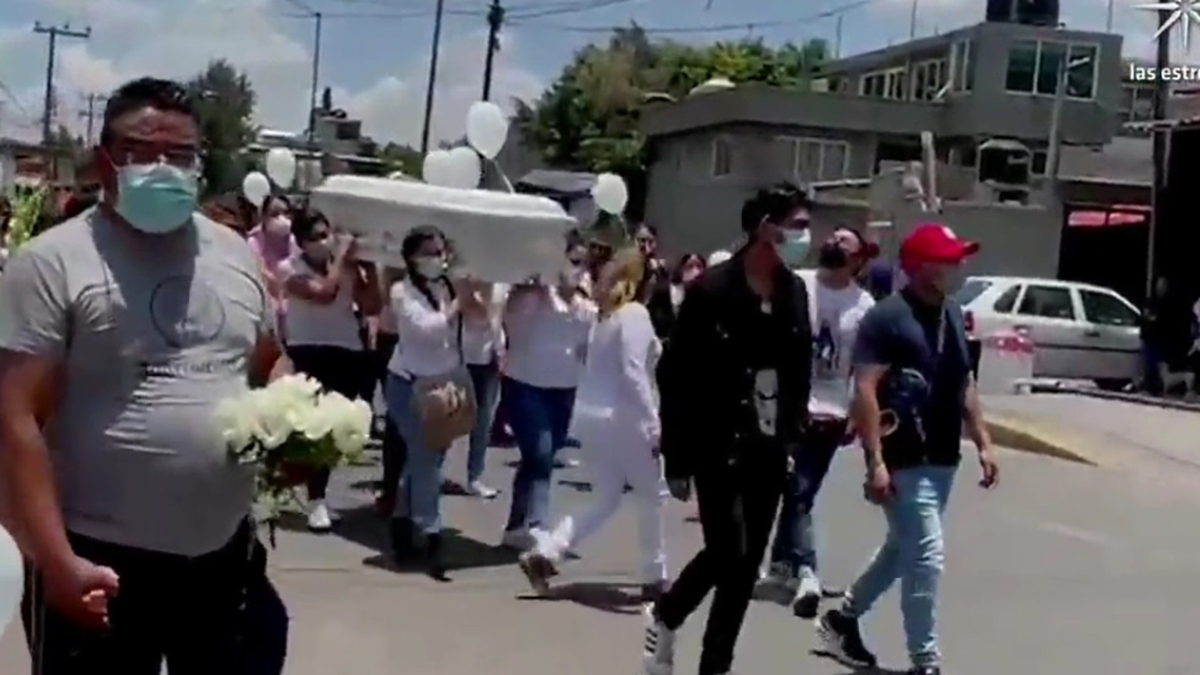 Dan último adiós a niña de cuatro años hallada muerta en CDMX - funeral-de-isabel