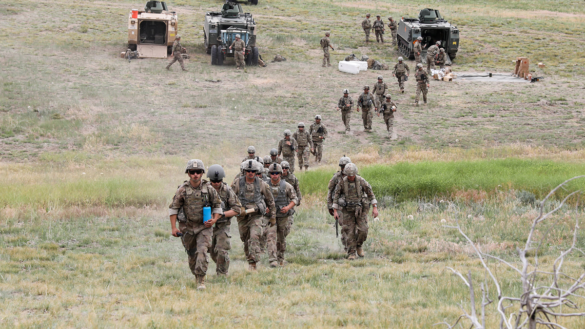 Dakota del Sur desplegará tropas en frontera con México