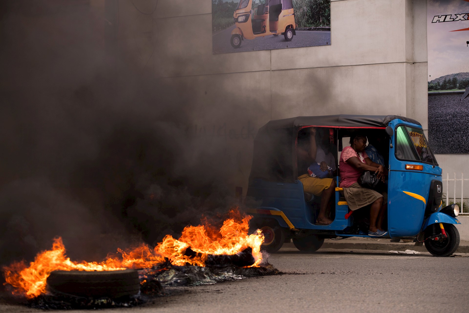 Funeral del asesinado presidente haitiano fue asediado por protestas