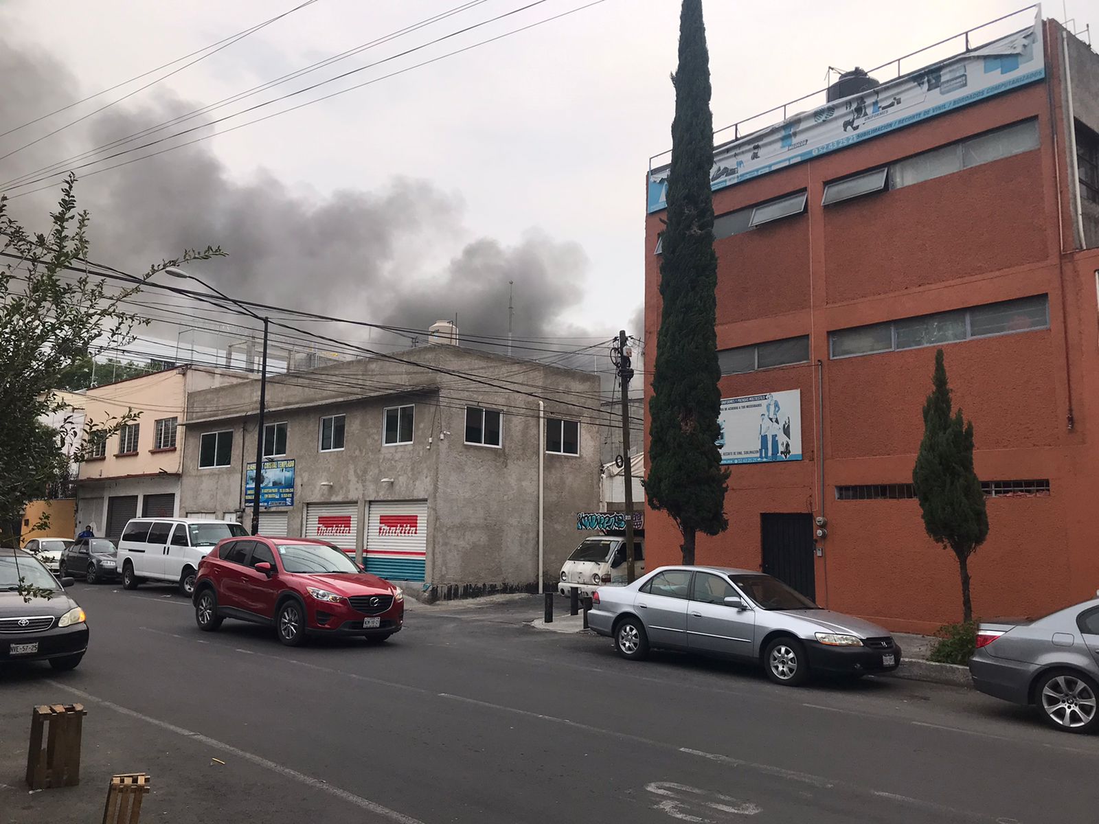 Completamente controlado incendio en fábrica de la Benito Juárez - incendio-san-simon-benito-juarez-4