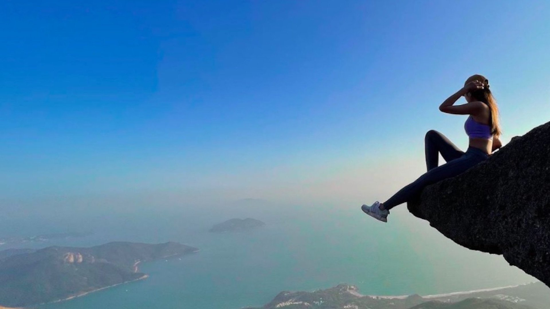 Influencer murió al tratar de tomarse selfie en acantilado Influencer murió al tratar de tomarse selfie en acantilado