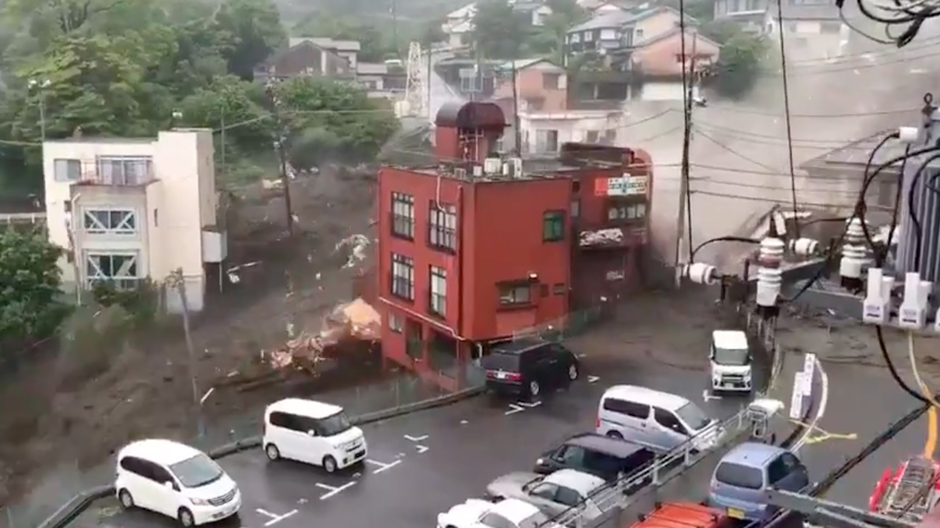 Lluvias récord en Japón dejan dos muertos y 20 desaparecidos