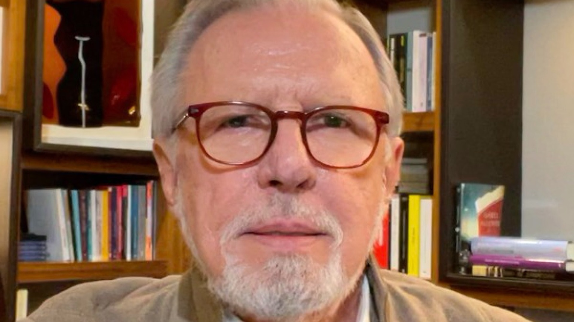 Claudia: ¡Pre-si-den-ta!