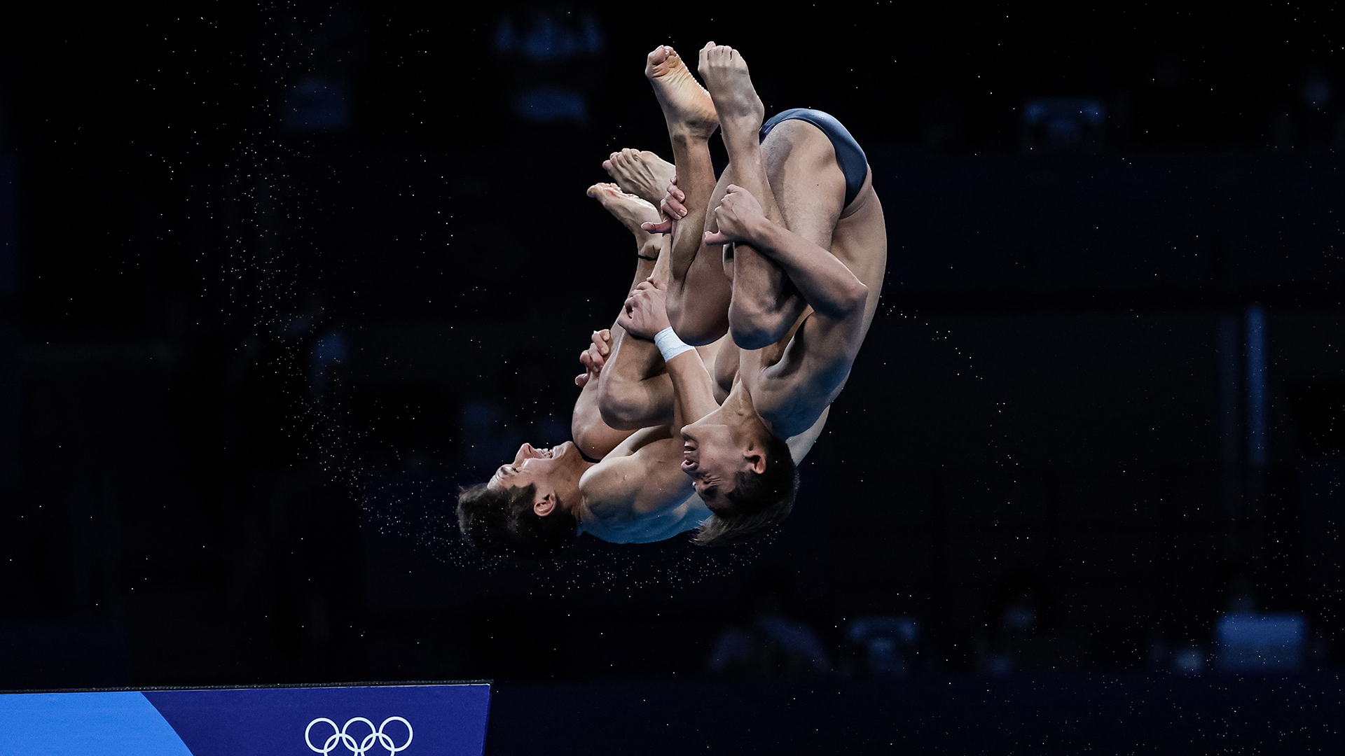 Mexicanos finalizan en cuarto lugar en clavados sincronizados