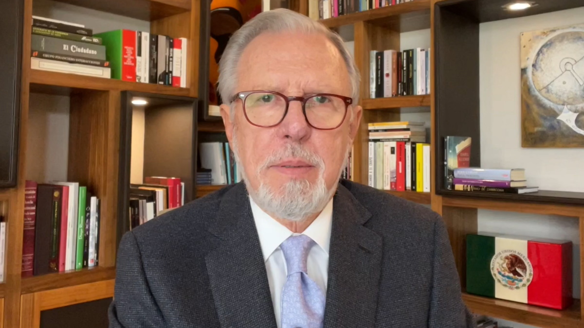 ¡Las Noticias! Autodefensas en Michoacán colocan barricadas tras amenaza del Gobierno estatal