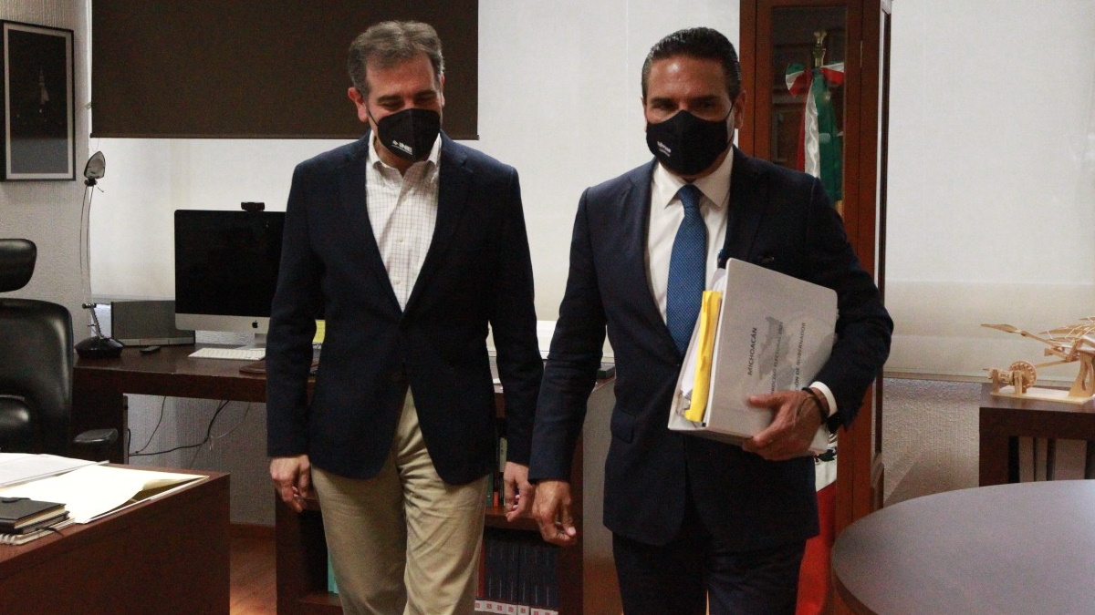 Silvano Aureoles expresa a INE inquietudes por elección en Michoacán Silvano Aureoles expresa a INE inquietudes por elección en Michoacán