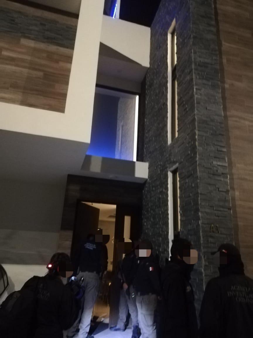 Detienen a dos rumanos presuntamente relacionados con mafia de Florian Tudor - mafia-rumana-clonacion-tarjetas-detenidos-4