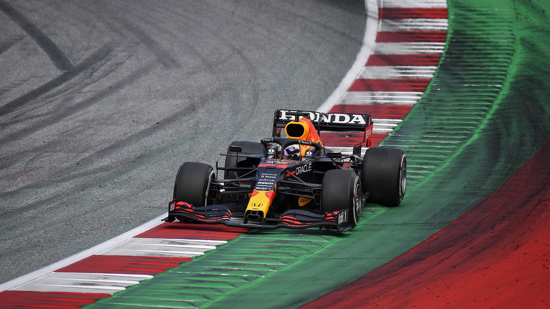 Verstappen gana el GP de Austria; ‘Checo’ Pérez finaliza en sexto lugar Verstappen gana el GP de Austria; ‘Checo’ Pérez finaliza en sexto lugar