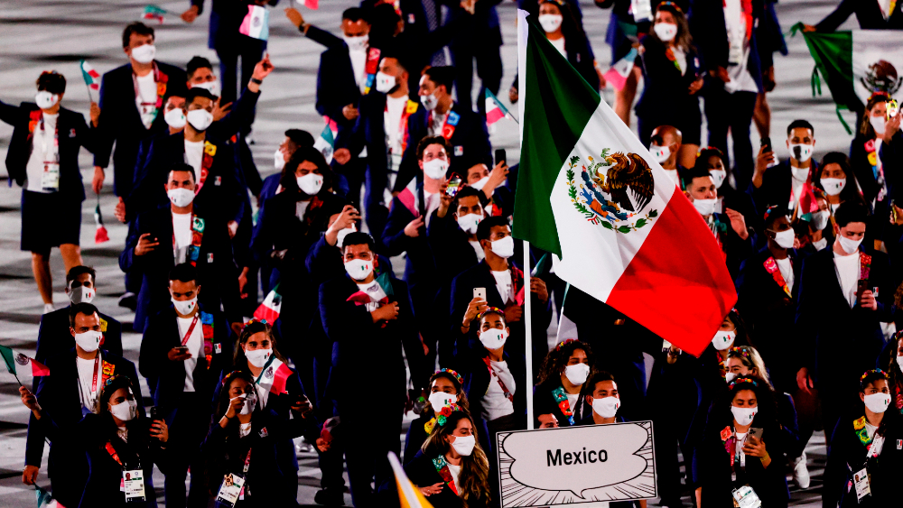 ¡Arde la llama en Tokio! Así fue la espectacular inauguración de los Juegos Olímpicos - mexico-desfile-inauguracion-tokio-2020