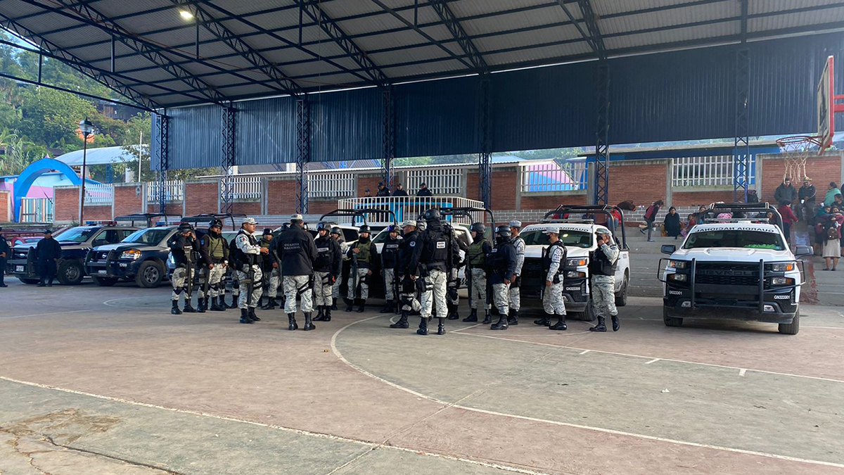 Liberan a más de 40 funcionarios retenidos en Oaxaca