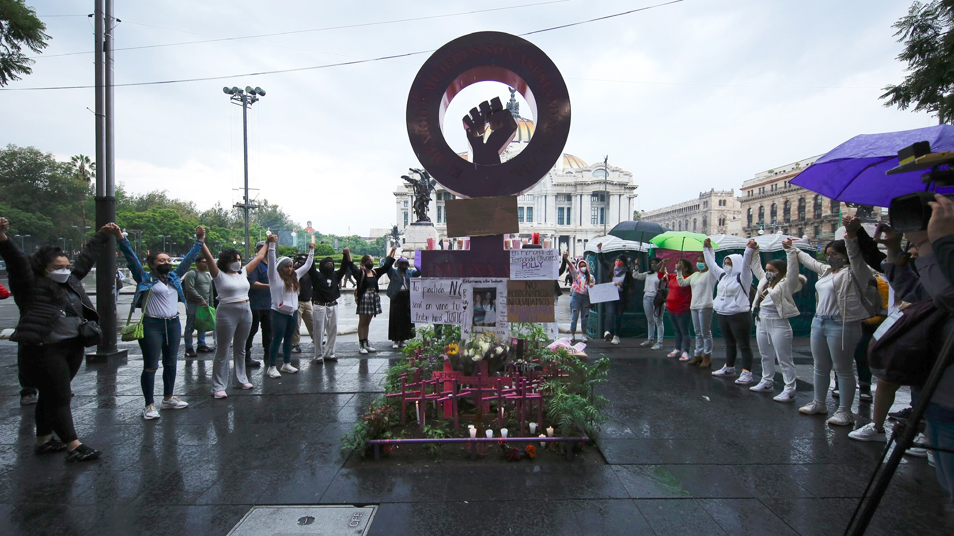 Dan último adiós a 'Polly', joven atropellada en Iztacalco - protesta-en-antimonumenta-de-cdmx-por-muerte-de-polly