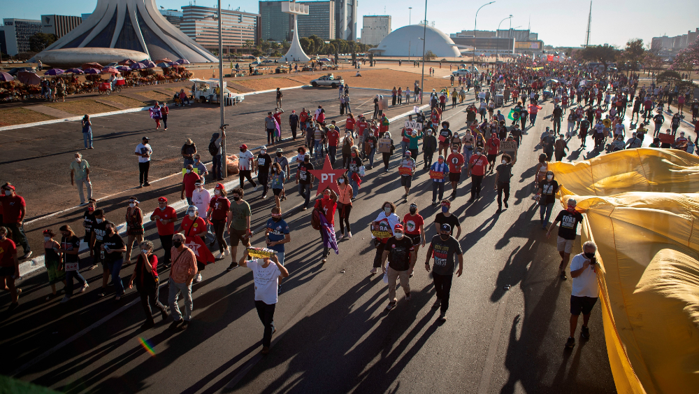 Brasil vuelve masivamente a las calles para exigir destitución de Bolsonaro