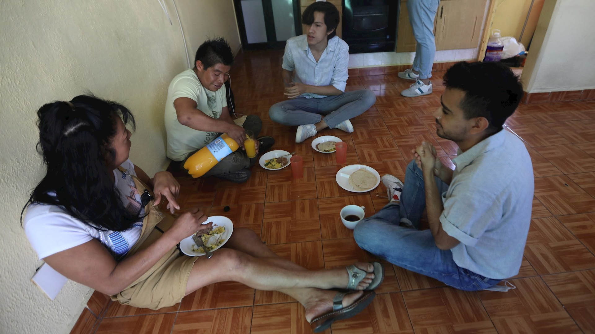 Estudiante convierte su departamento en refugio para personas LGBT - refugio-colonia-guerrero-lgbt