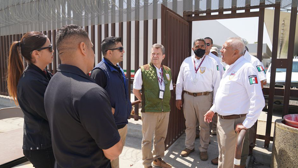 México pide a Estados Unidos un “trato digno” a repatriados